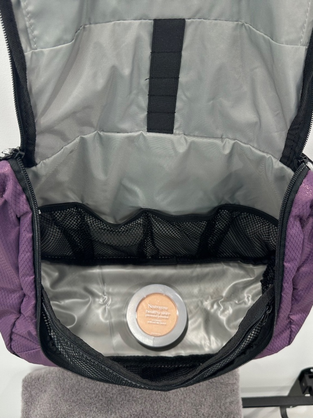 EUC eBags Large Toiletry/Cosmetic Bag in Eggplant Purple - Picture 5 of 5